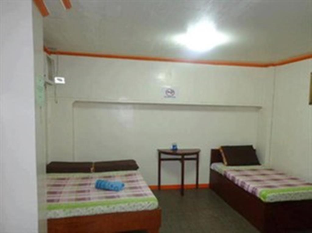Np Festival Inn Kalibo Δωμάτιο φωτογραφία
